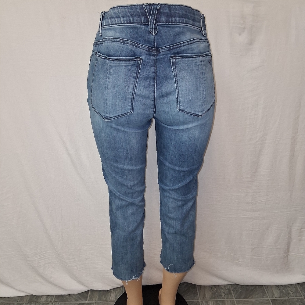 Democracy Cropped Blue Jeans Size 8p - Picture 7 of 16